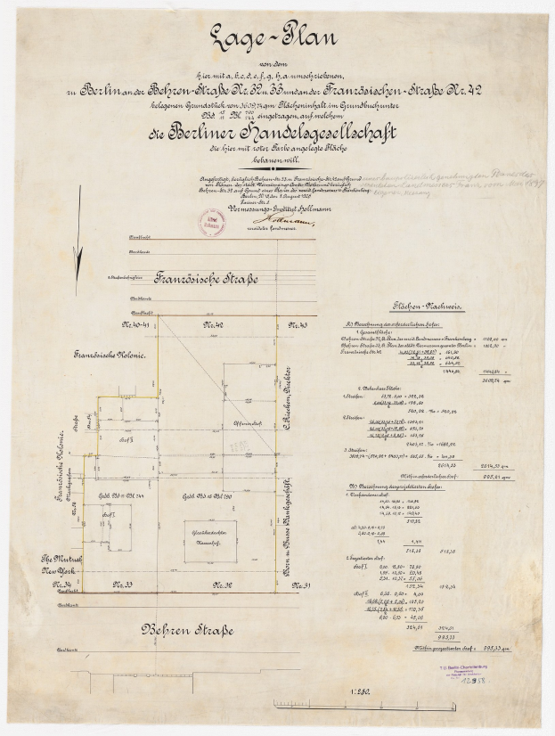 Altes Dokument mit dem Titel "Plan der Berliner Handelagellachaft" zeigt einen Gebäudelayout mit Text und einem Stempel auf der linken Seite.