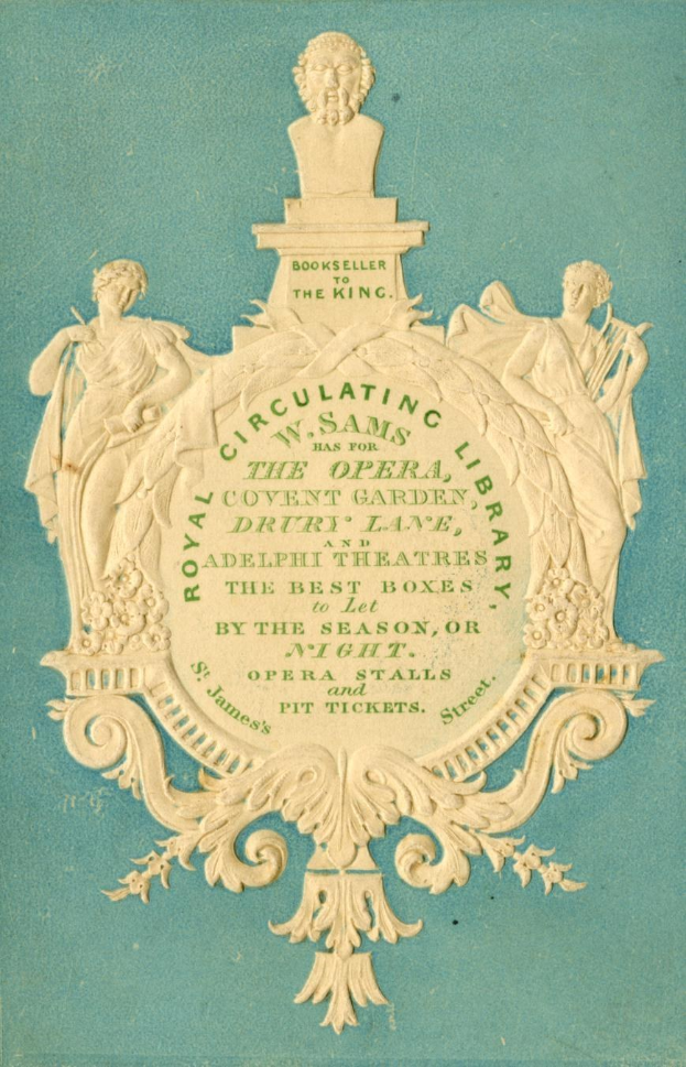 Altes Buch mit einem blauen Einband und weißer Skulptur, das den Text "Circulating W.S. Sams for the Royal Opera, Covent Garden, Drury Lane, and the Best Boxes by the Season, or by the Night" trägt.