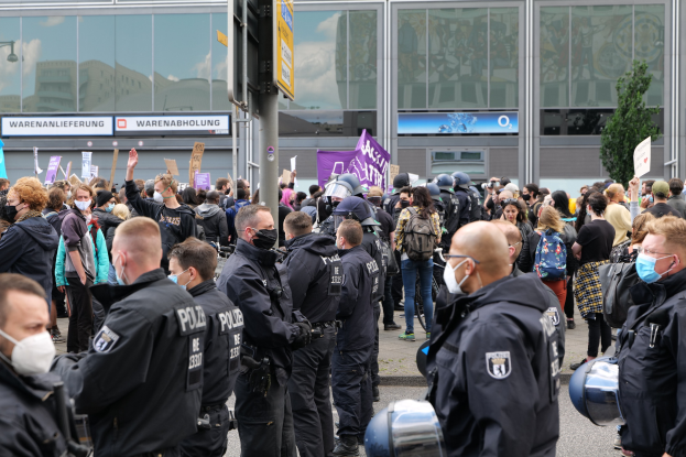 Innerminister Dobrindt: Warnungen vor AfD-Putsch sind Schreckschuss